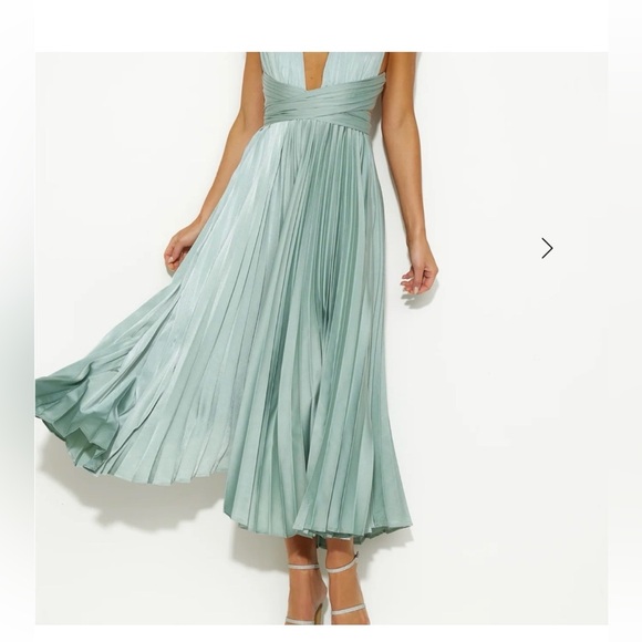 Hello Molly Dresses & Skirts - Hello Molly PRIME ASSET MIDI DRESS SAGE Plunge V-Neck Pleated Midi Dress